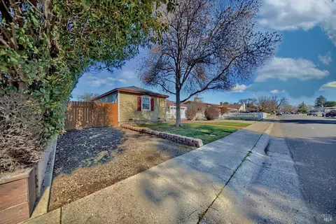 650 W C St, Dixon, CA 95620 photo 40