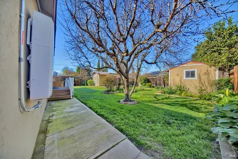 650 W C St, Dixon, CA 95620 photo 39