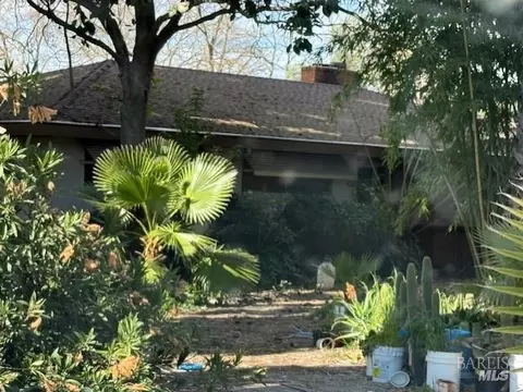 Exterior - 9415 Stevenson Bridge Rd, Winters, CA 95694 photo 1 of 5