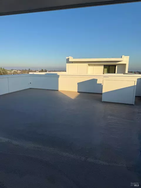 719 Catherine St, Vacaville, CA 95688