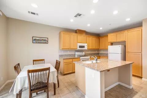 Kitchen - 2326 Cunningham Dr, Fairfield, CA 94533 photo 5 of 5