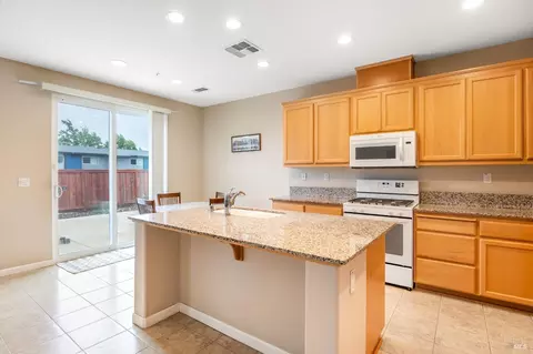 Kitchen - 2326 Cunningham Dr, Fairfield, CA 94533 photo 1 of 5