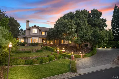 2054 Pinecrest Ct, Vacaville, CA 95688