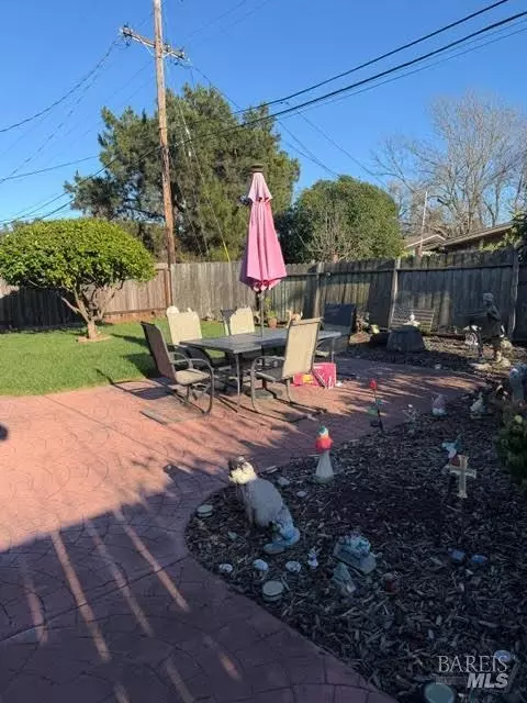 Exterior - 1537 Mini Dr, Vallejo, CA 94589 photo 6 of 7