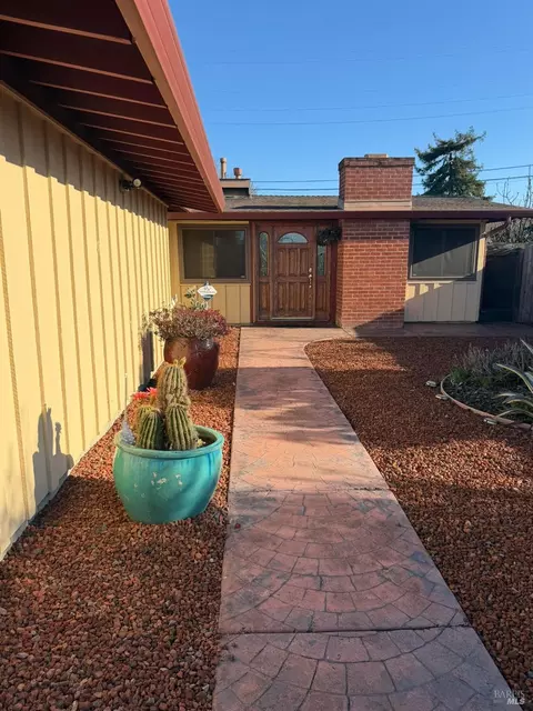 Exterior - 1537 Mini Dr, Vallejo, CA 94589 photo 2 of 7