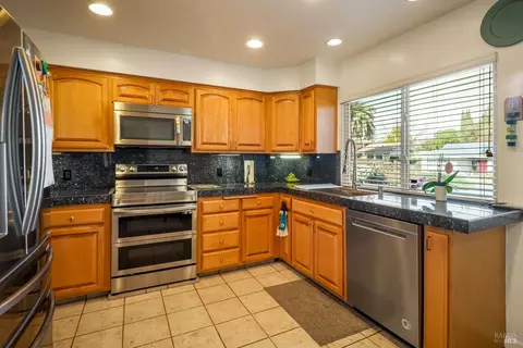 3471 Springfield Dr, Fairfield, CA 94534 photo 25