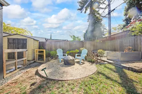 Exterior - 2751 Georgia St, Vallejo, CA 94591 photo 3 of 4