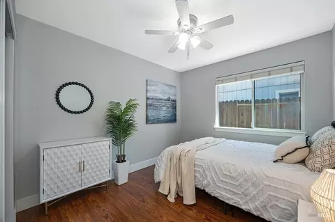 Bedroom - 1825 Whiting Ct, Dixon, CA 95620 photo 2 of 7