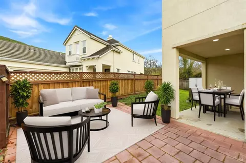 Exterior - 7256 Willow Creek Cir, Vallejo, CA 94591 photo 2 of 8