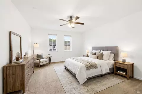 Bedroom - 7256 Willow Creek Cir, Vallejo, CA 94591 photo 2 of 8