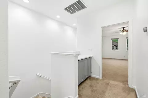 Entry Way - 7256 Willow Creek Cir, Vallejo, CA 94591 photo 4 of 4