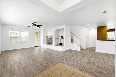 Living - 7256 Willow Creek Cir, Vallejo, CA 94591 photo 2 of 12