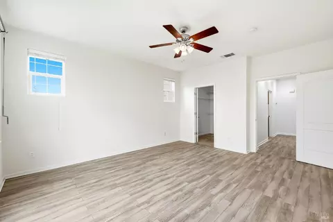 Bedroom - 7256 Willow Creek Cir, Vallejo, CA 94591 photo 1 of 8