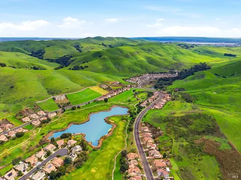 View/Area - 7256 Willow Creek Cir, Vallejo, CA 94591 photo 11 of 18