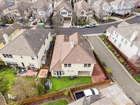 View/Area - 7256 Willow Creek Cir, Vallejo, CA 94591 photo 17 of 18