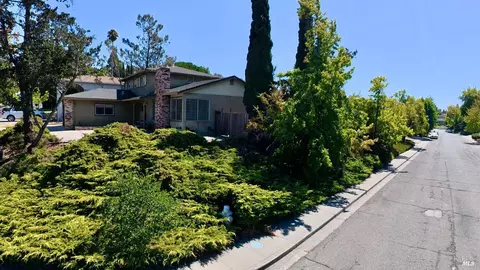 11 Dover Ct, Vallejo, CA 94591