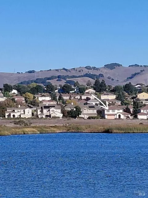 528 Wetlands Edge Rd, American Canyon, CA 94503