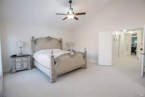 Bedroom - 463 Eagle Ln, Vacaville, CA 95687 photo 3 of 9