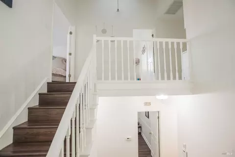 Entry Way - 463 Eagle Ln, Vacaville, CA 95687 photo 9 of 13