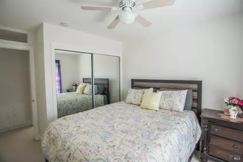 Bedroom - 463 Eagle Ln, Vacaville, CA 95687 photo 7 of 9