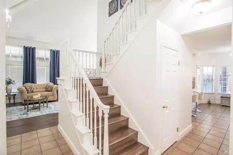 Entry Way - 463 Eagle Ln, Vacaville, CA 95687 photo 5 of 13