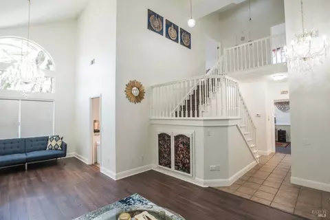 Entry Way - 463 Eagle Ln, Vacaville, CA 95687 photo 2 of 13