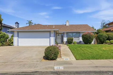 29 Canterbury Cir, Vallejo, CA 94591