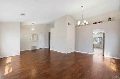 Living - 29 Canterbury Cir, Vallejo, CA 94591 photo 2 of 4