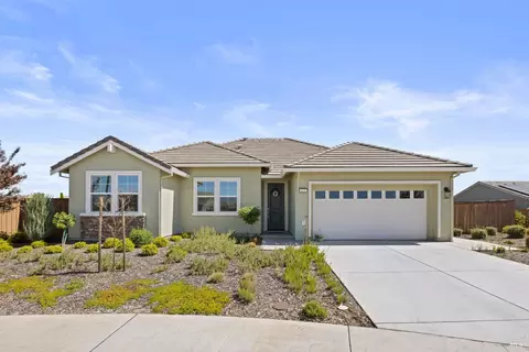 Exterior - 625 Peony Ct, Dixon, CA 95620 photo 3 of 11