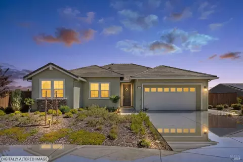 Exterior - 625 Peony Ct, Dixon, CA 95620 photo 1 of 11