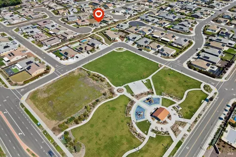 View/Area - 625 Peony Ct, Dixon, CA 95620 photo 11 of 14