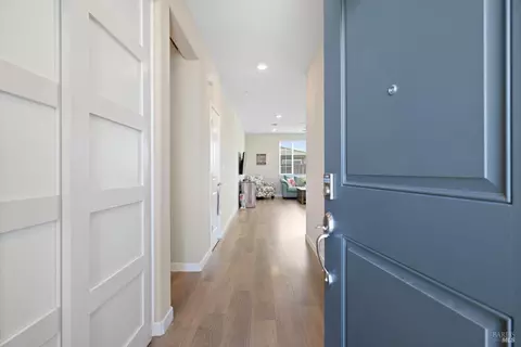 Entry Way - 625 Peony Ct, Dixon, CA 95620 photo 1 of 3