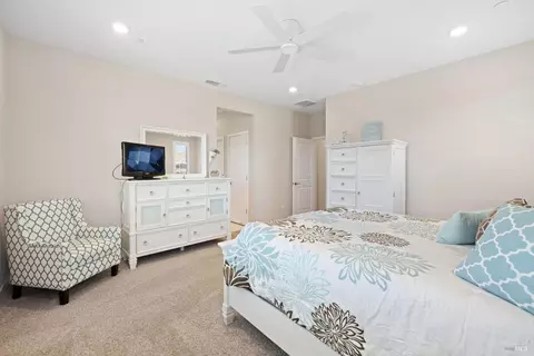 Bedroom - 625 Peony Ct, Dixon, CA 95620 photo 7 of 8