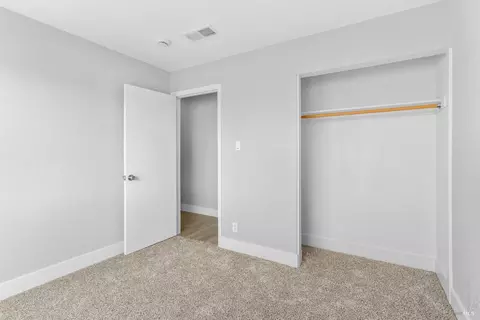 Bedroom - 2438 Oceanic Dr, Fairfield, CA 94533 photo 3 of 4