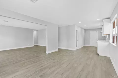 Living - 2438 Oceanic Dr, Fairfield, CA 94533 photo 5 of 5