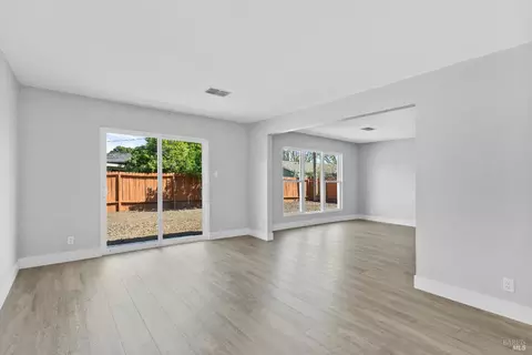 Living - 2438 Oceanic Dr, Fairfield, CA 94533 photo 1 of 6