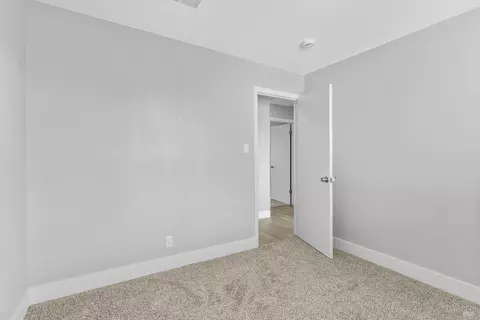 Bedroom - 2438 Oceanic Dr, Fairfield, CA 94533 photo 3 of 3
