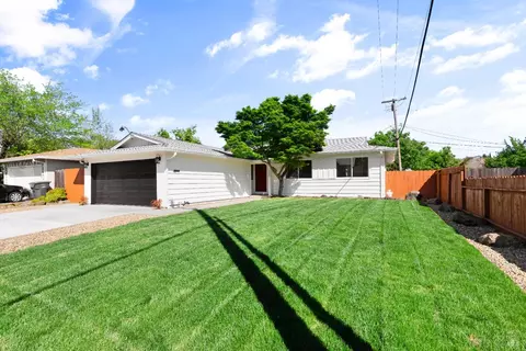 Exterior - 2438 Oceanic Dr, Fairfield, CA 94533 photo 7 of 10