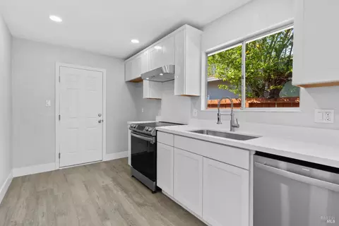 Kitchen - 2438 Oceanic Dr, Fairfield, CA 94533 photo 1 of 1