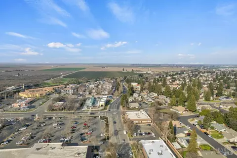 View/Area - 1320 Angela Ct, Dixon, CA 95620 photo 4 of 4