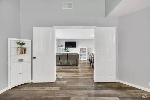 Entry Way - 1320 Angela Ct, Dixon, CA 95620 photo 1 of 2