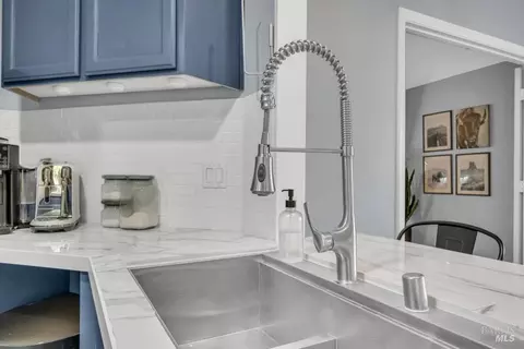 Kitchen - 1320 Angela Ct, Dixon, CA 95620 photo 3 of 5