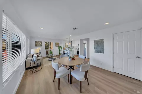 Dining - 444 Corcoran Ave #4, Vallejo, CA 94589 photo 1 of 3
