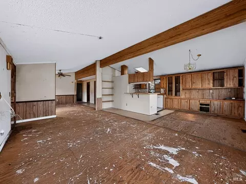 Living - 164 Marble Ct, Vallejo, CA 94589 photo 1 of 7