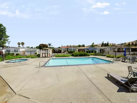 Exterior - 164 Marble Ct, Vallejo, CA 94589 photo 6 of 9