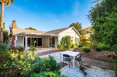 Exterior - 1719 Elm St, Fairfield, CA 94533 photo 8 of 9