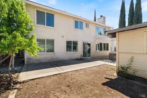 Exterior - 2266 Palmer Cir, Fairfield, CA 94534 photo 7 of 8