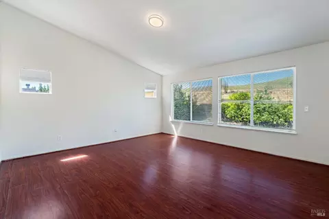 Living - 2266 Palmer Cir, Fairfield, CA 94534 photo 5 of 5