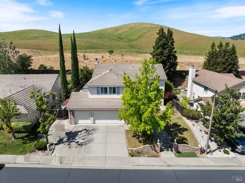 View/Area - 2266 Palmer Cir, Fairfield, CA 94534 photo 2 of 9