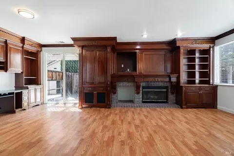 Living - 2266 Palmer Cir, Fairfield, CA 94534 photo 1 of 5